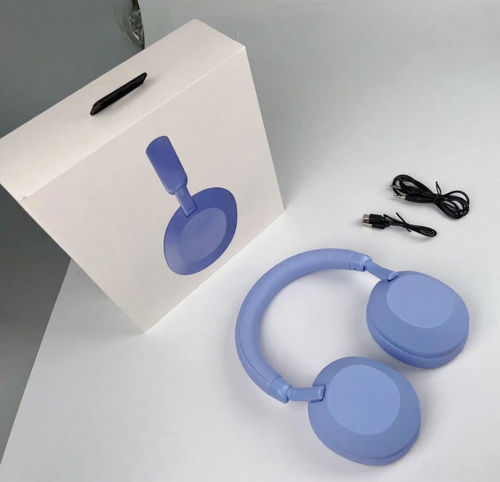 ANC aktiivse mürasummutusega kõrvapealsed juhtmevabad Bluetooth-kõrvaklapid