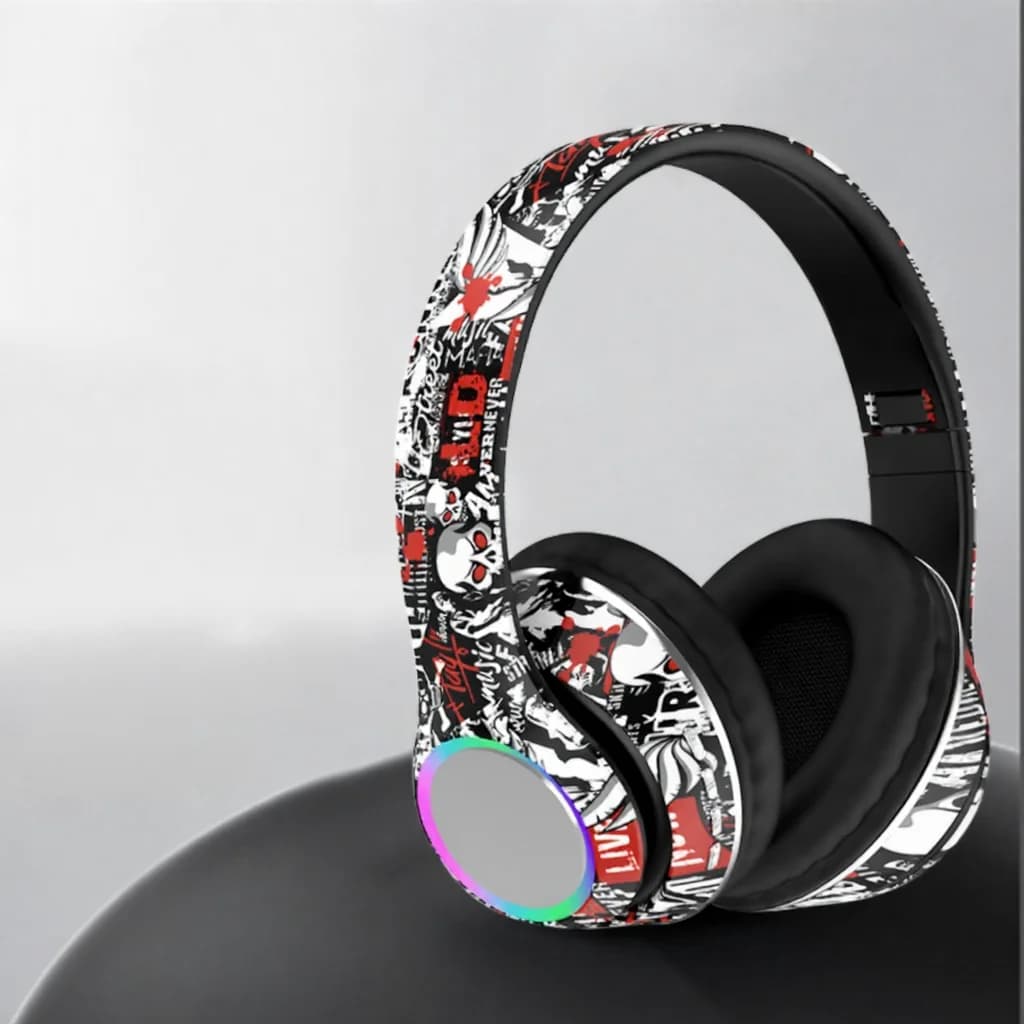 Graffiti-stiilis kõrvapealsed Bluetooth-kõrvaklapid LED-tulede ja sügava bassiga