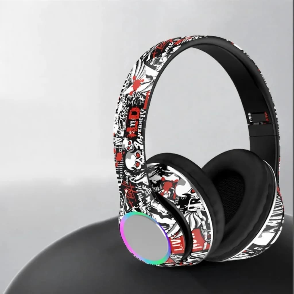 Graffiti-stiilis kõrvapealsed Bluetooth-kõrvaklapid LED-tulede ja sügava bassiga