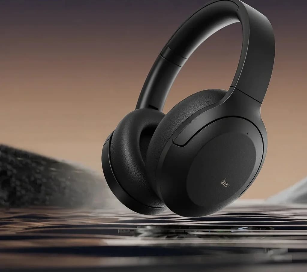 Aktiivse mürasummutusega kõrvapealsed juhtmevabad Bluetooth stereokõrvaklapid